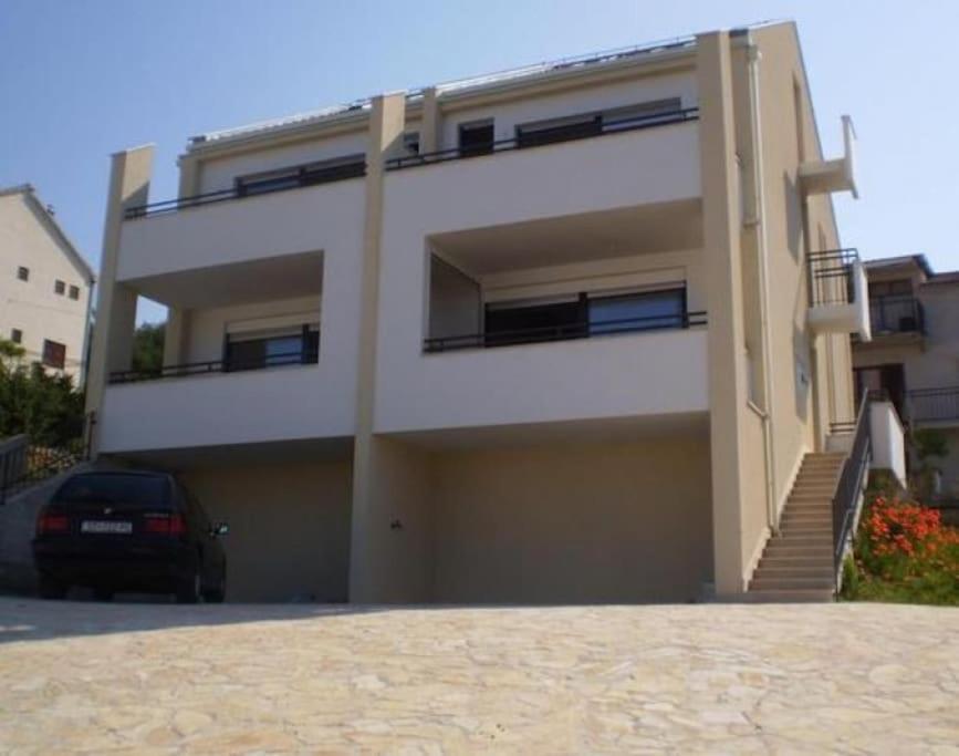 Villa Bruna โตรกีร์ ภายนอก รูปภาพ